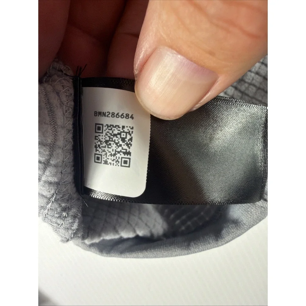 NWT The North Face Mountain Peaks 1/4 Zip Fleece Men L Gray Hired Logo